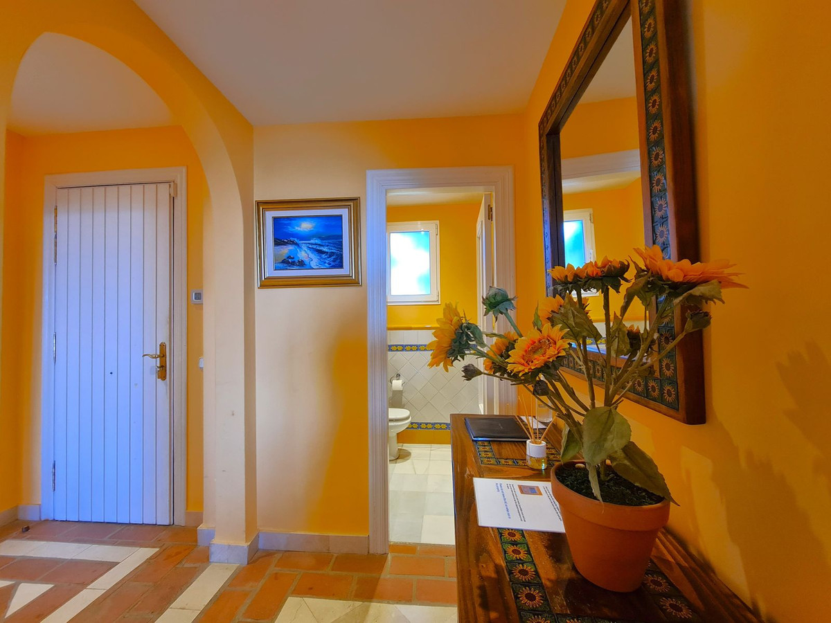 Se vende Apartamento Planta Baja de 3 dormitorios en Costa Del Sol, Málaga, España