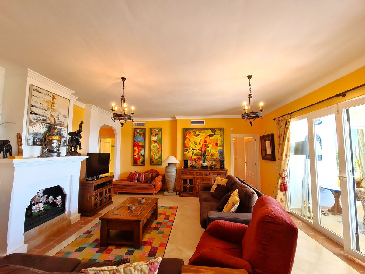 Se vende Apartamento Planta Baja de 3 dormitorios en Costa Del Sol, Málaga, España