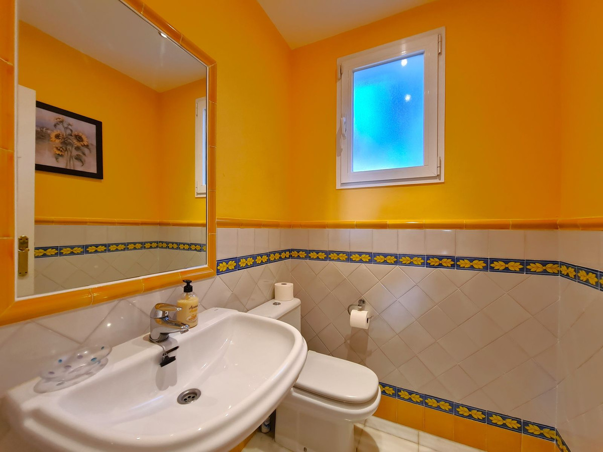 Se vende Apartamento Planta Baja de 3 dormitorios en Costa Del Sol, Málaga, España