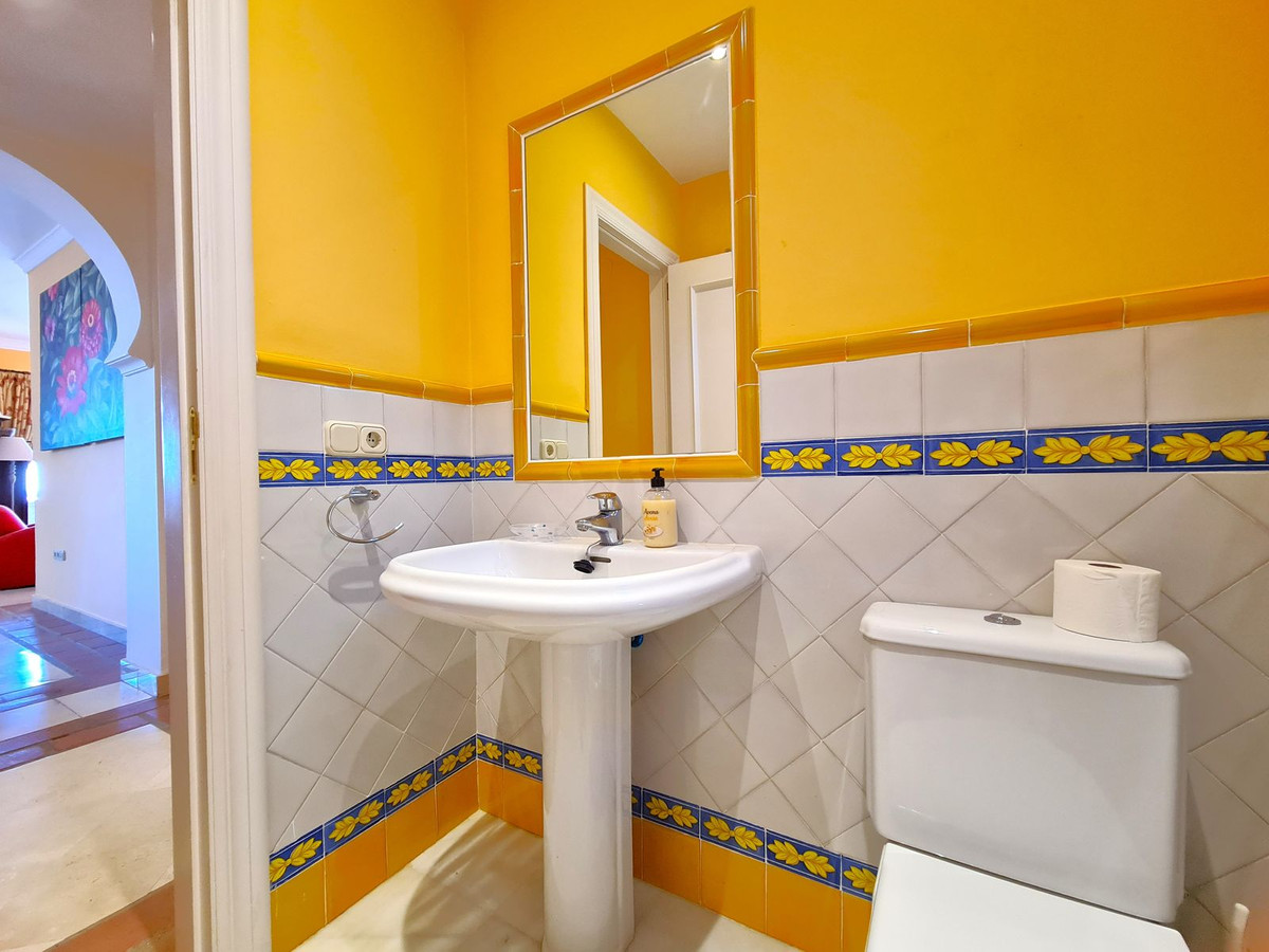 Se vende Apartamento Planta Baja de 3 dormitorios en Costa Del Sol, Málaga, España