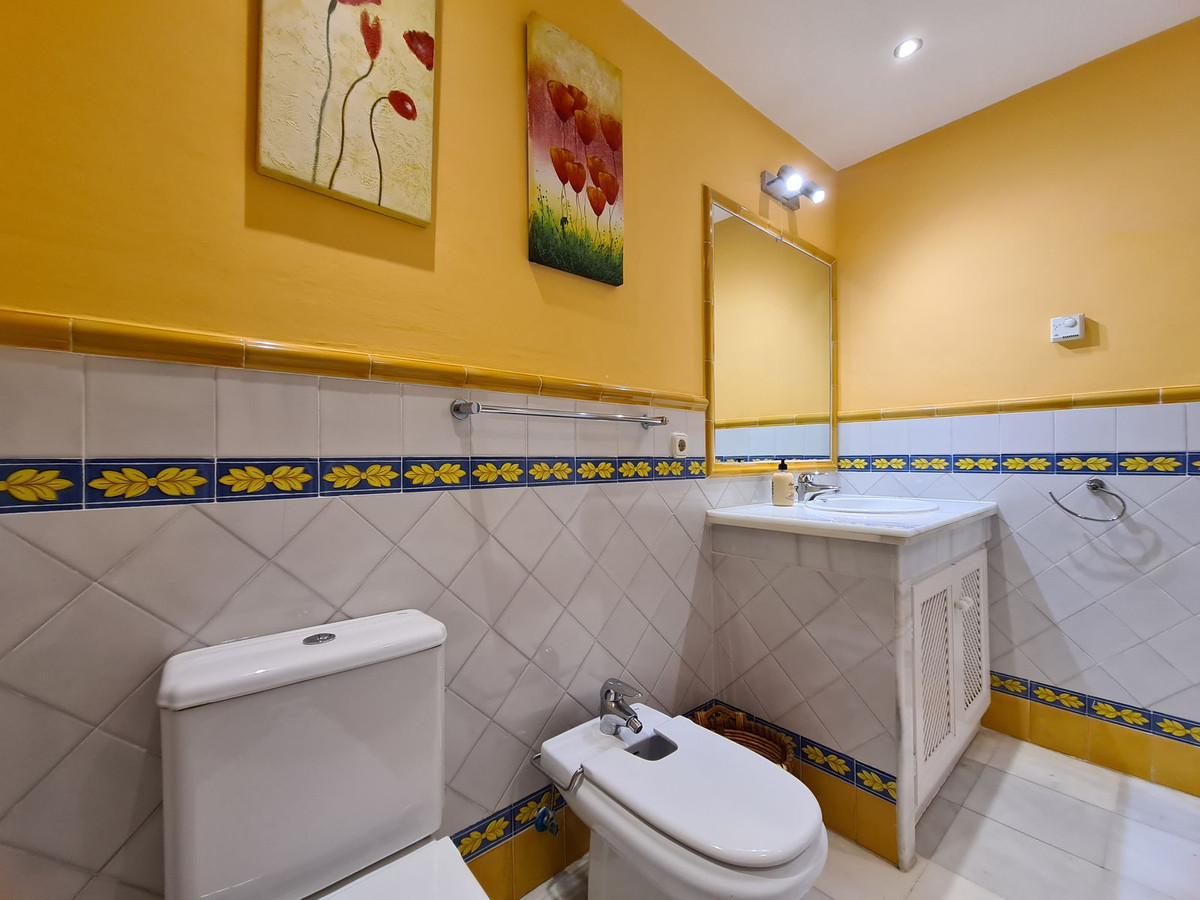 Se vende Apartamento Planta Baja de 3 dormitorios en Costa Del Sol, Málaga, España