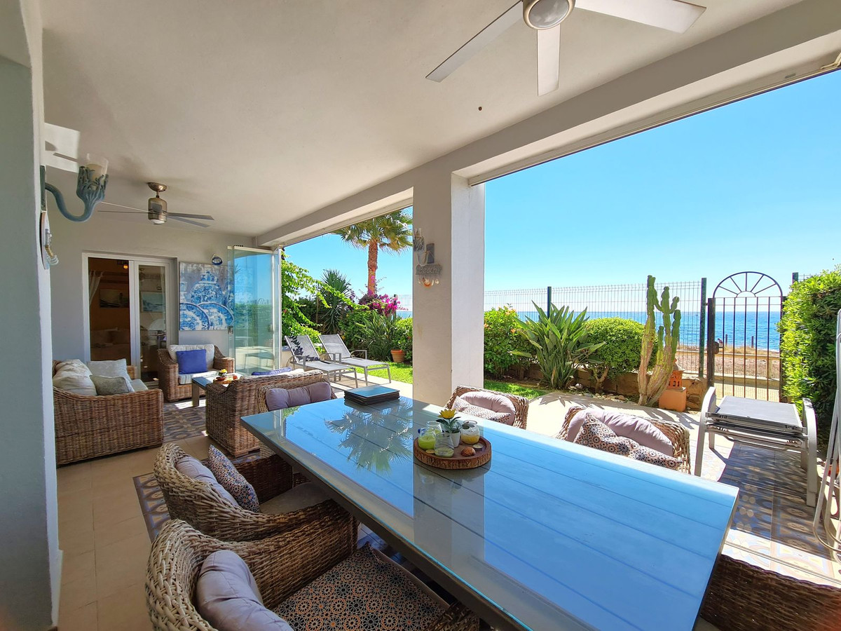 Se vende Apartamento Planta Baja de 3 dormitorios en Costa Del Sol, Málaga, España