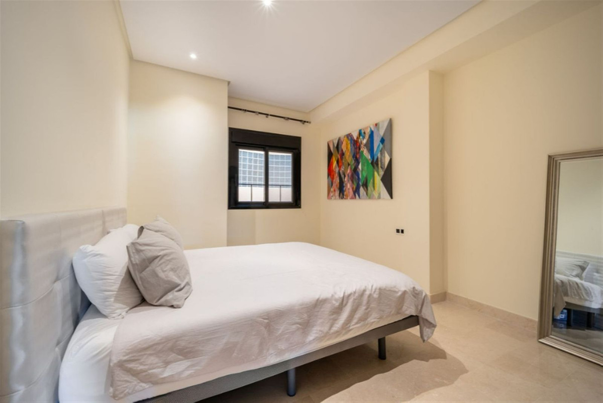Se vende Apartamento Planta Media de 3 dormitorios en Costa Del Sol, Málaga, España