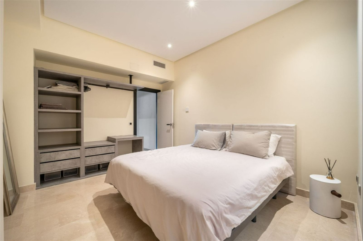 Se vende Apartamento Planta Media de 3 dormitorios en Costa Del Sol, Málaga, España