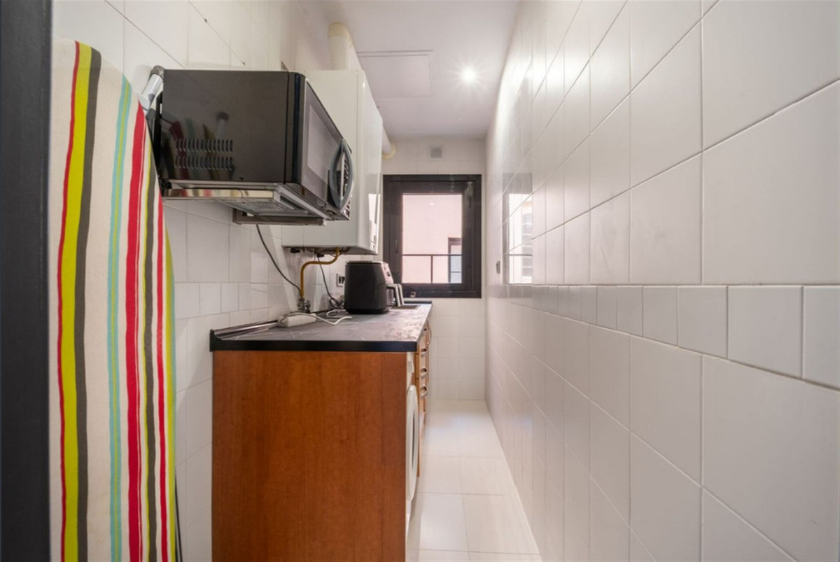 Se vende Apartamento Planta Media de 3 dormitorios en Costa Del Sol, Málaga, España
