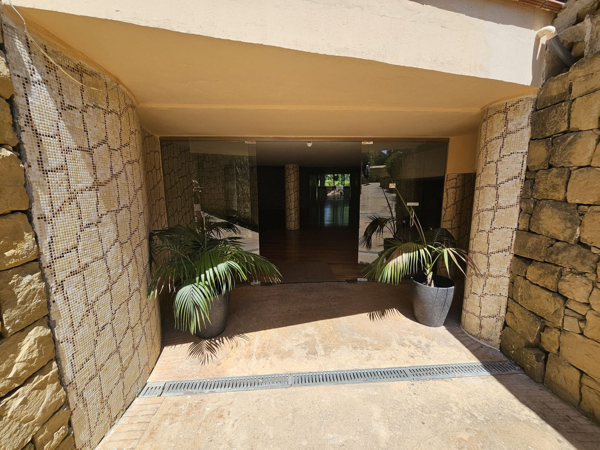 Se vende Apartamento Planta Media de 3 dormitorios en Costa Del Sol, Málaga, España