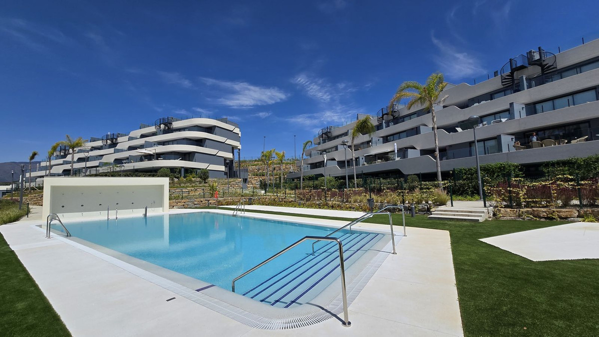3 Bed Apartment for sale in New Golden Mile Costa Del Sol, Málaga, Spain