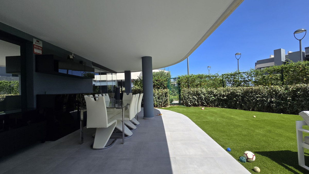 3 Bed Apartment for sale in New Golden Mile Costa Del Sol, Málaga, Spain