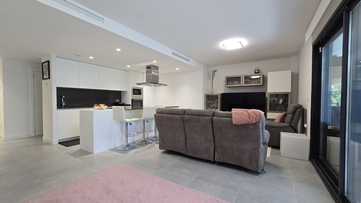 3 Bed Apartment for sale in New Golden Mile Costa Del Sol, Málaga, Spain