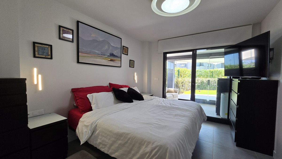3 Bed Apartment for sale in New Golden Mile Costa Del Sol, Málaga, Spain