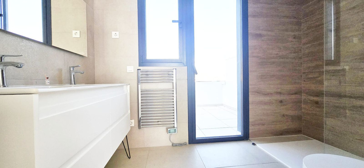 2 Bed Apartment for sale in Playamar Costa Del Sol, Málaga, Spain