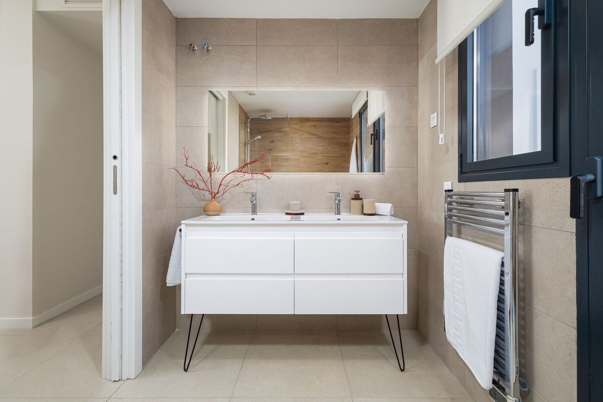 2 Bed Apartment for sale in Playamar Costa Del Sol, Málaga, Spain