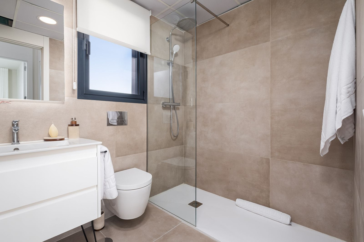 2 Bed Apartment for sale in Playamar Costa Del Sol, Málaga, Spain