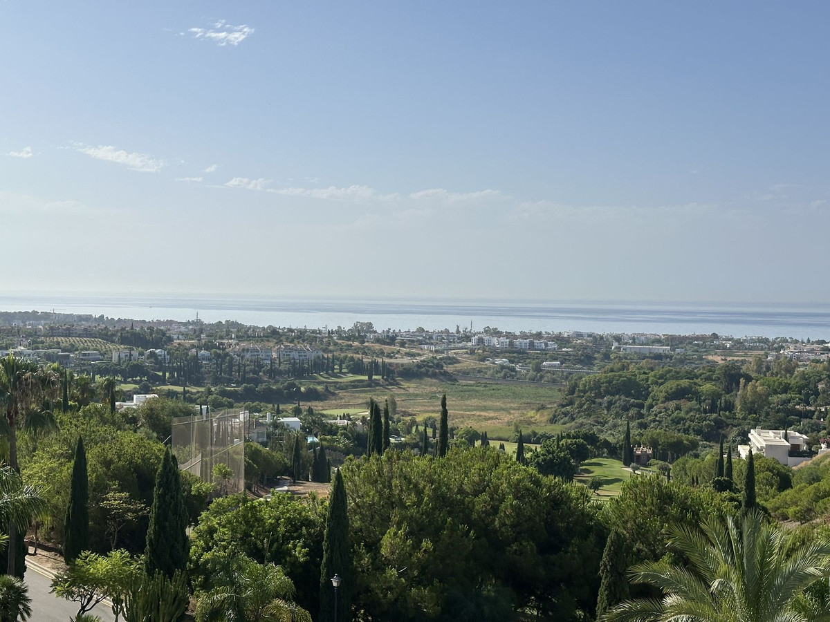 3 Bed Apartment for sale in Los Flamingos Costa Del Sol, Málaga, Spain