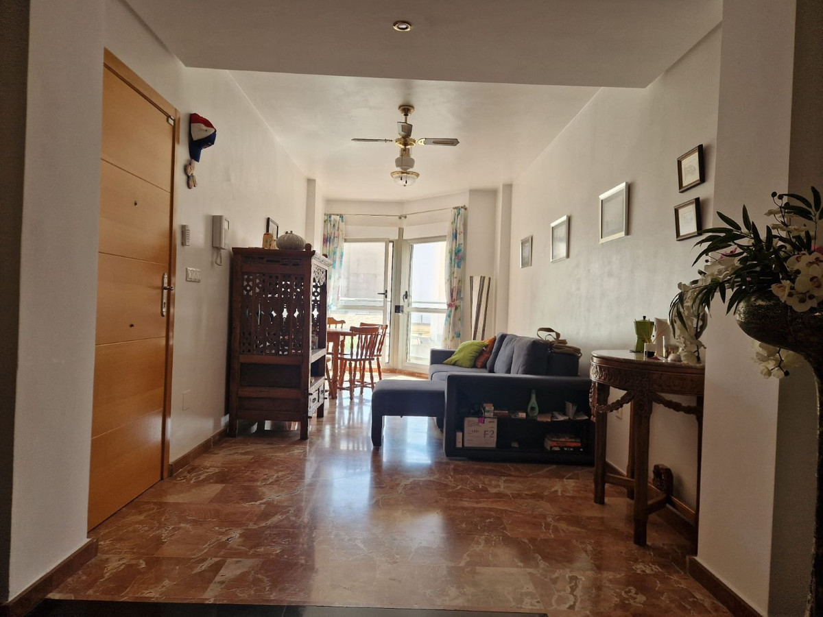 Se vende Apartamento Planta Media de 3 dormitorios en Costa Blanca, Alicante, España