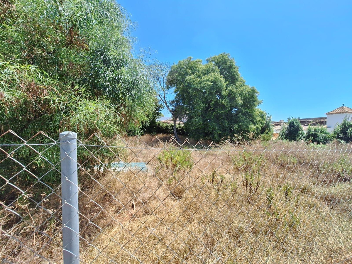 Plots for sale in Atalaya Costa Del Sol, Málaga, Spain