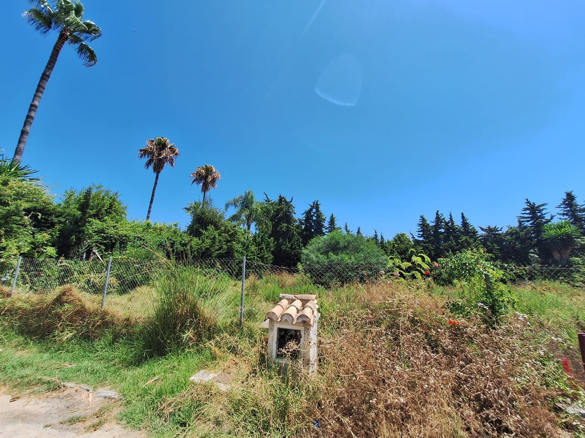 Plots for sale in Atalaya Costa Del Sol, Málaga, Spain