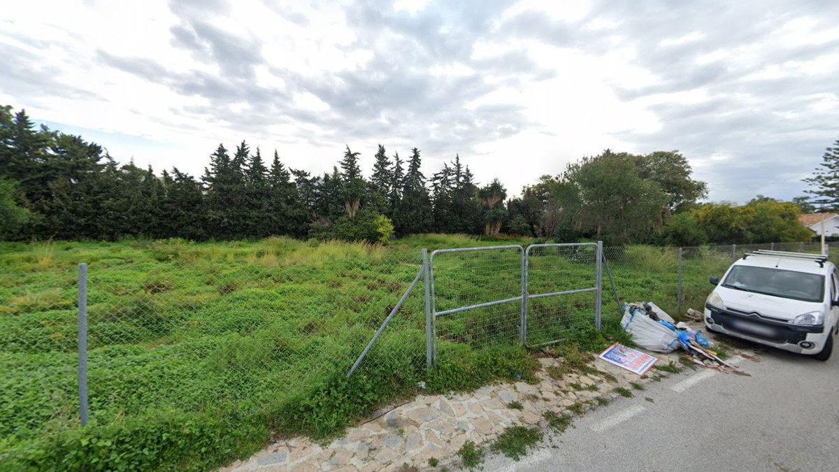 Plots for sale in Atalaya Costa Del Sol, Málaga, Spain