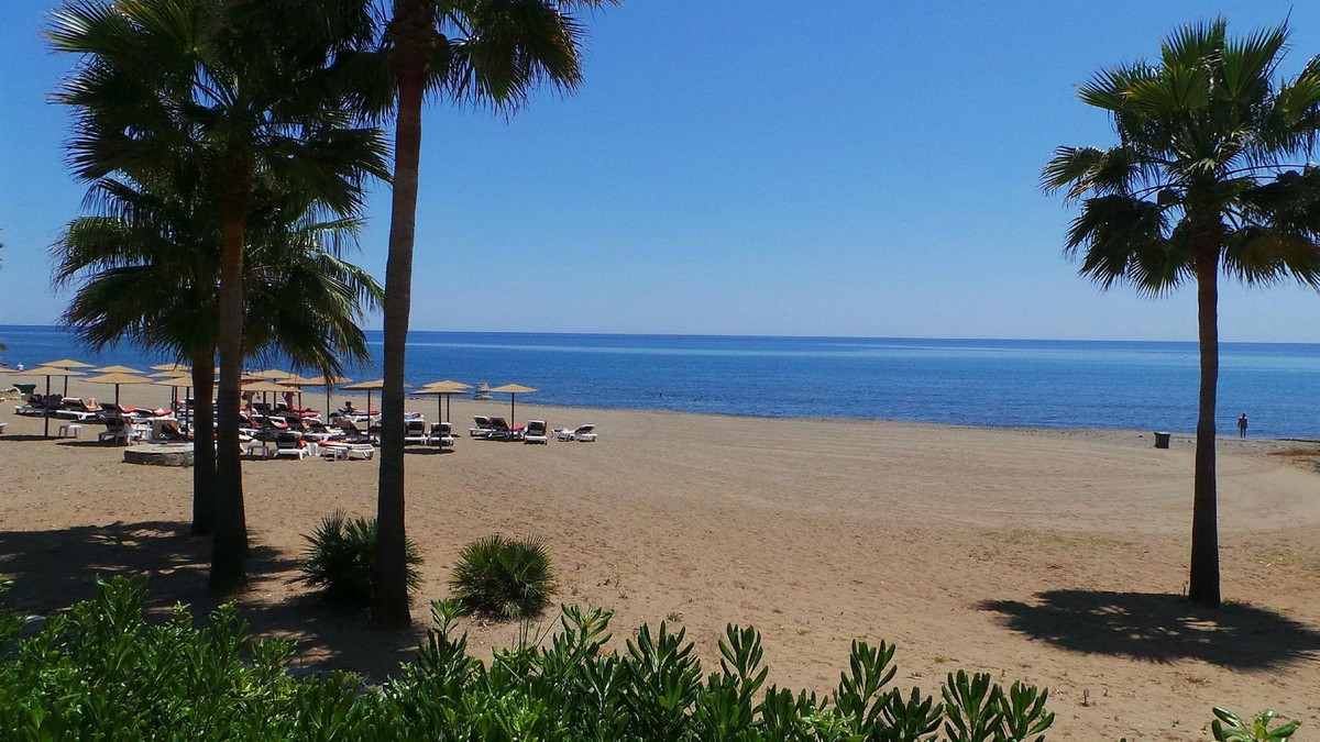 Plots for sale in Atalaya Costa Del Sol, Málaga, Spain