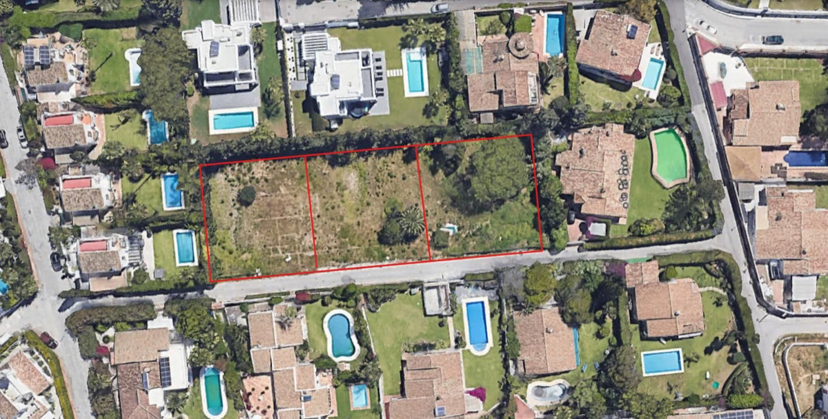 Plots for sale in Atalaya Costa Del Sol, Málaga, Spain