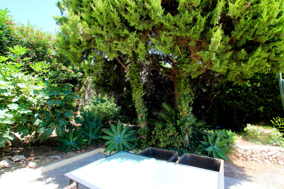 3 Bed Townhouse for sale in Calpe Costa Blanca, Alicante, Spain