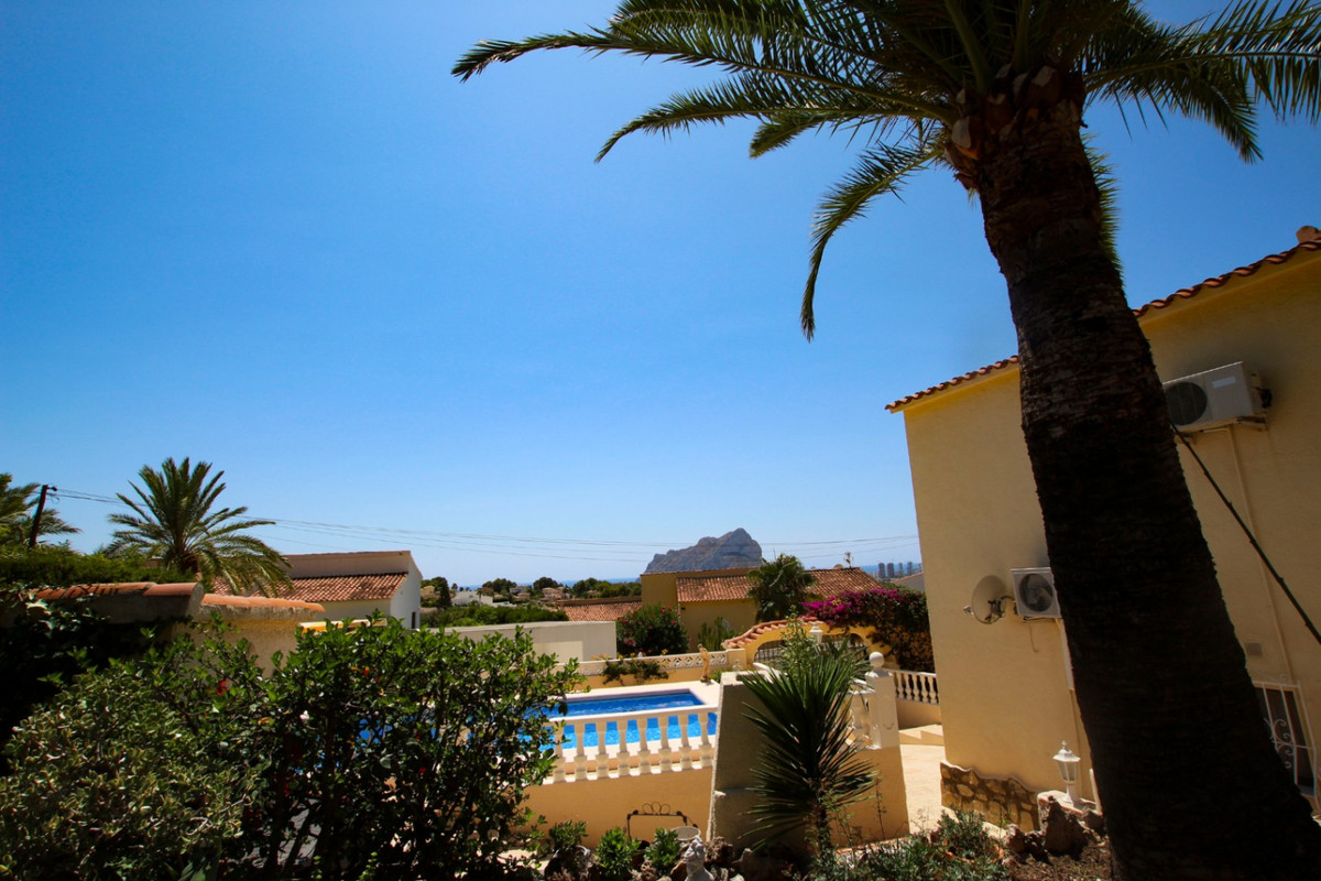 3 Bed Townhouse for sale in Calpe Costa Blanca, Alicante, Spain
