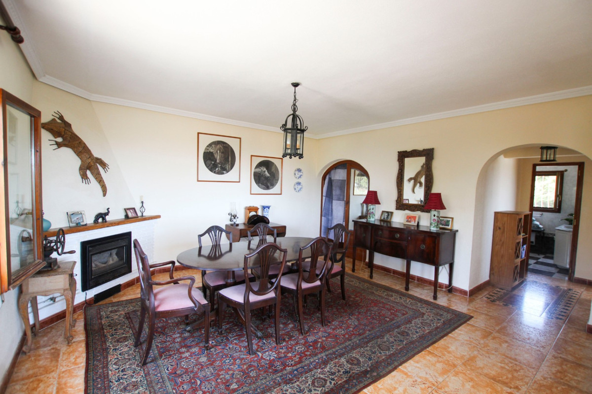 3 Bed Townhouse for sale in Calpe Costa Blanca, Alicante, Spain