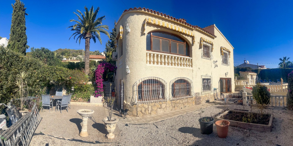 3 Bed Townhouse for sale in Calpe Costa Blanca, Alicante, Spain