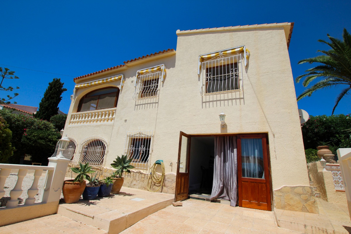 3 Bed Townhouse for sale in Calpe Costa Blanca, Alicante, Spain