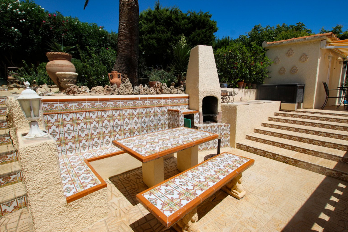 3 Bed Townhouse for sale in Calpe Costa Blanca, Alicante, Spain