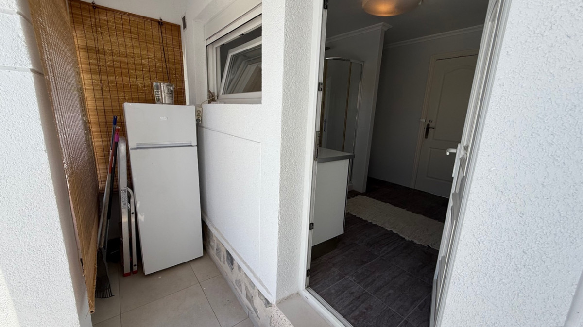 Se vende Villa - Chalet de 3 dormitorios en Costa Blanca, Alicante, España