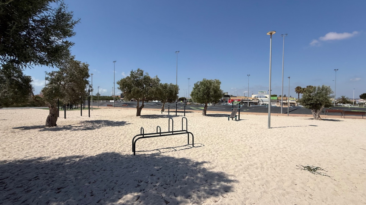 Se vende Villa - Chalet de 3 dormitorios en Costa Blanca, Alicante, España
