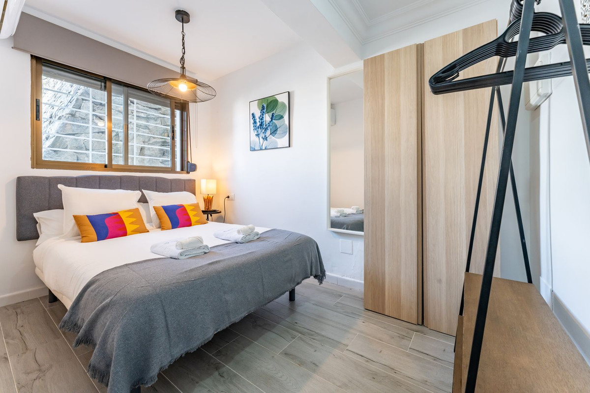 7 Bed Apartment for sale in Benalmadena Costa Costa Del Sol, Málaga, Spain