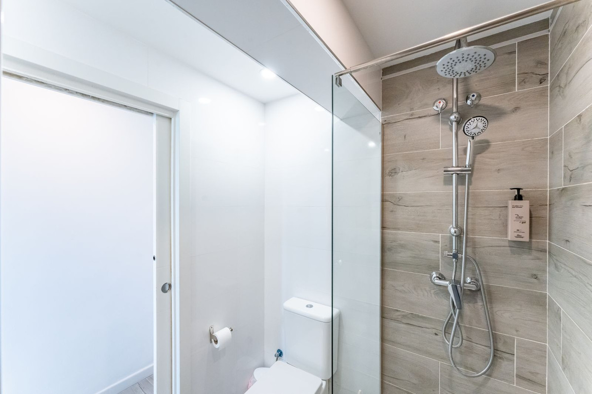 7 Bed Apartment for sale in Benalmadena Costa Costa Del Sol, Málaga, Spain