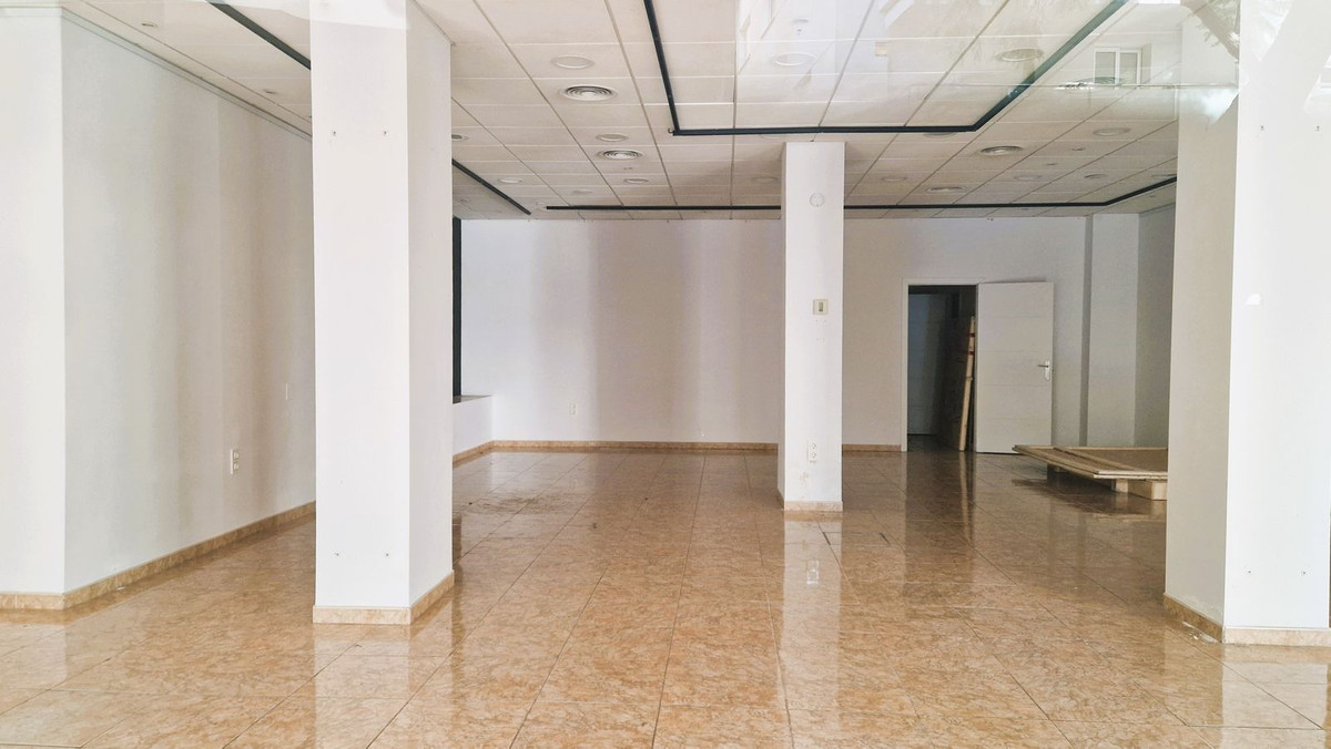 Commercial unit for sale in Marbella Costa Del Sol, Málaga, Spain