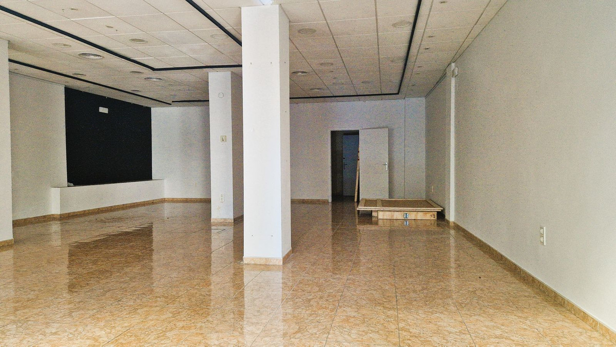Commercial unit for sale in Marbella Costa Del Sol, Málaga, Spain