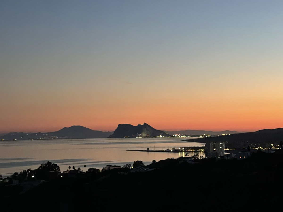 2 Bed Apartment for sale in Manilva Costa Del Sol, Málaga, Spain