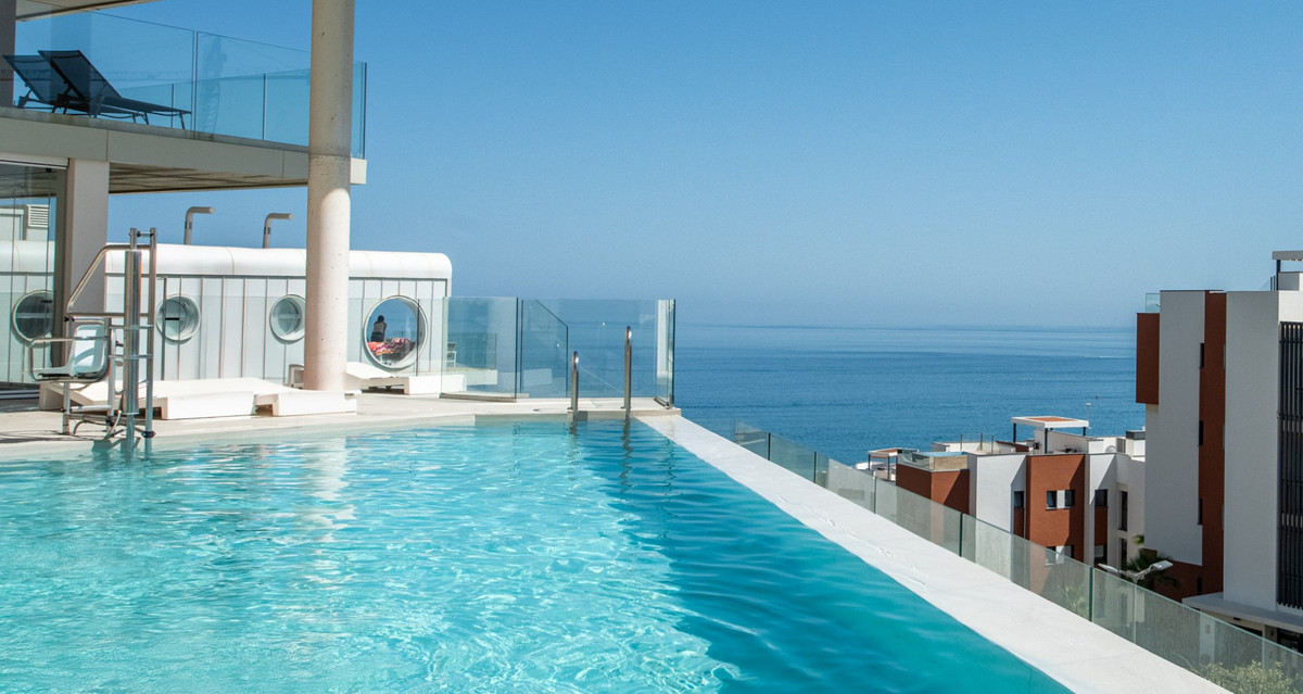 3 Bed Apartment for sale in Fuengirola Costa Del Sol, Málaga, Spain