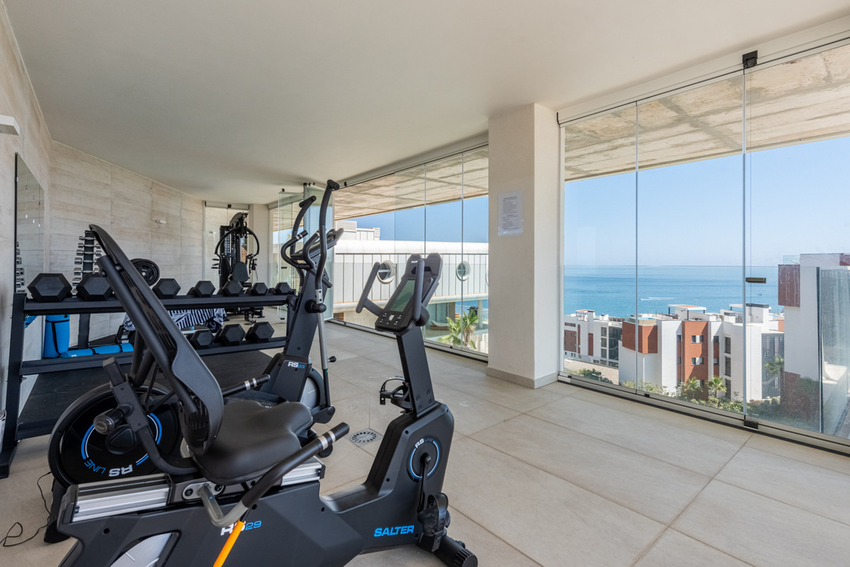 3 Bed Apartment for sale in Fuengirola Costa Del Sol, Málaga, Spain