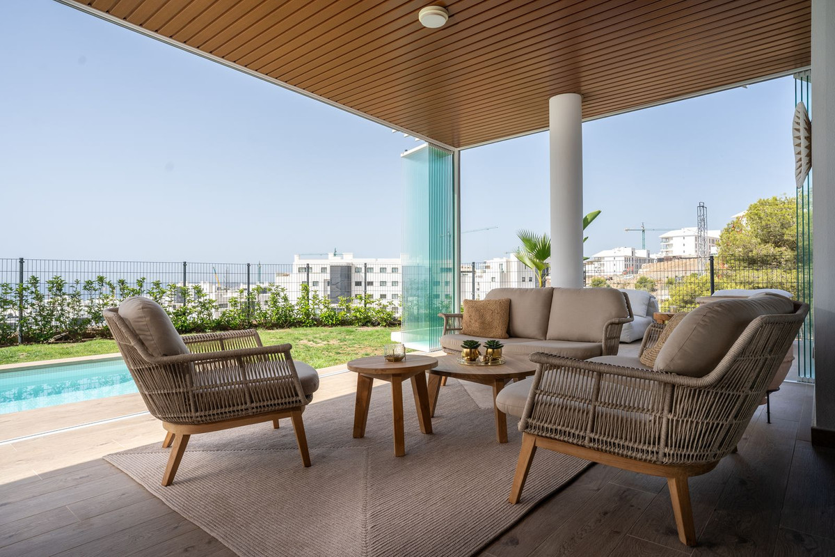 3 Bed Apartment for sale in Fuengirola Costa Del Sol, Málaga, Spain