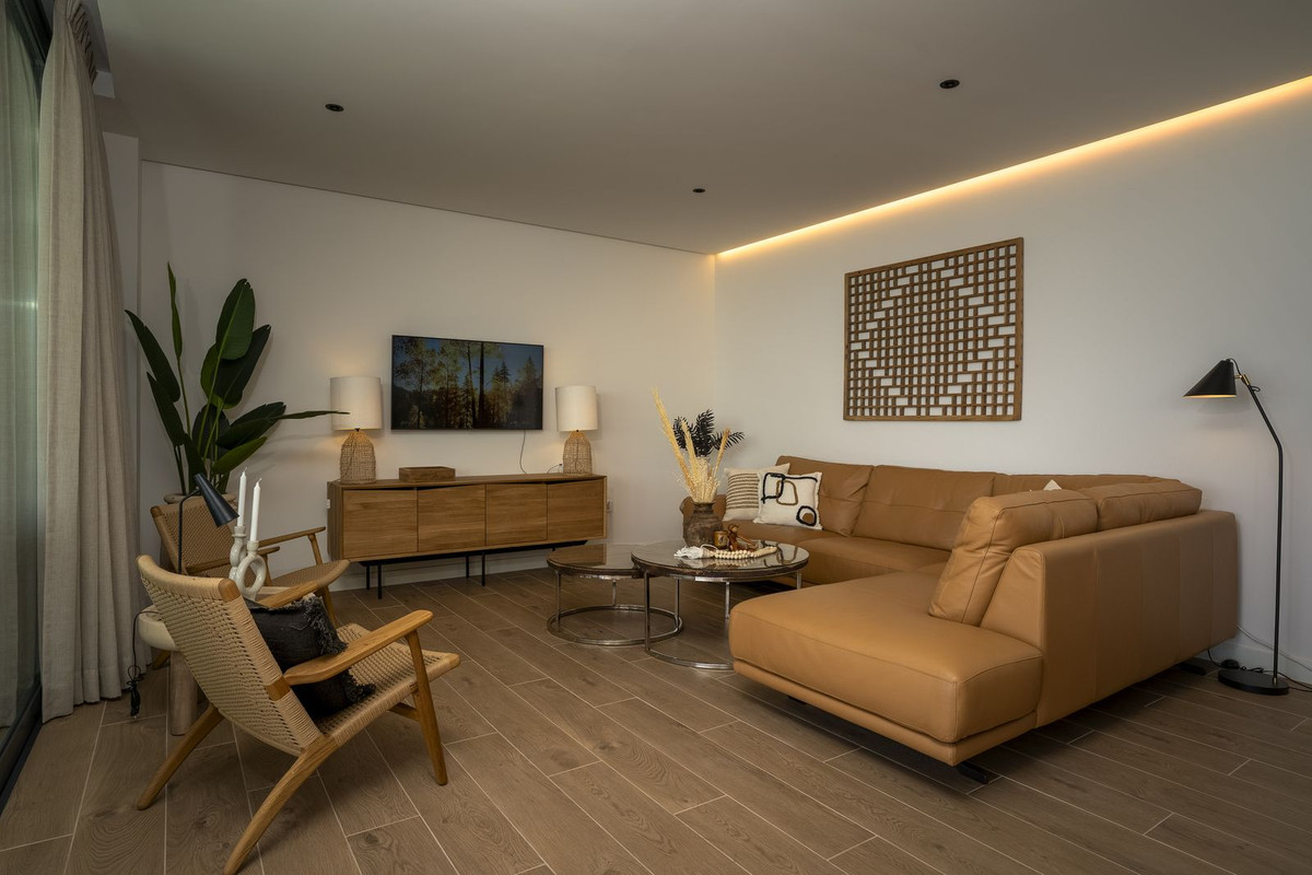 3 Bed Apartment for sale in Fuengirola Costa Del Sol, Málaga, Spain