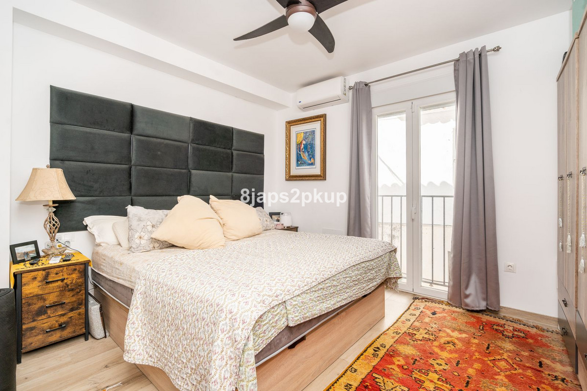 2 Bed Townhouse for sale in Estepona Costa Del Sol, Málaga, Spain