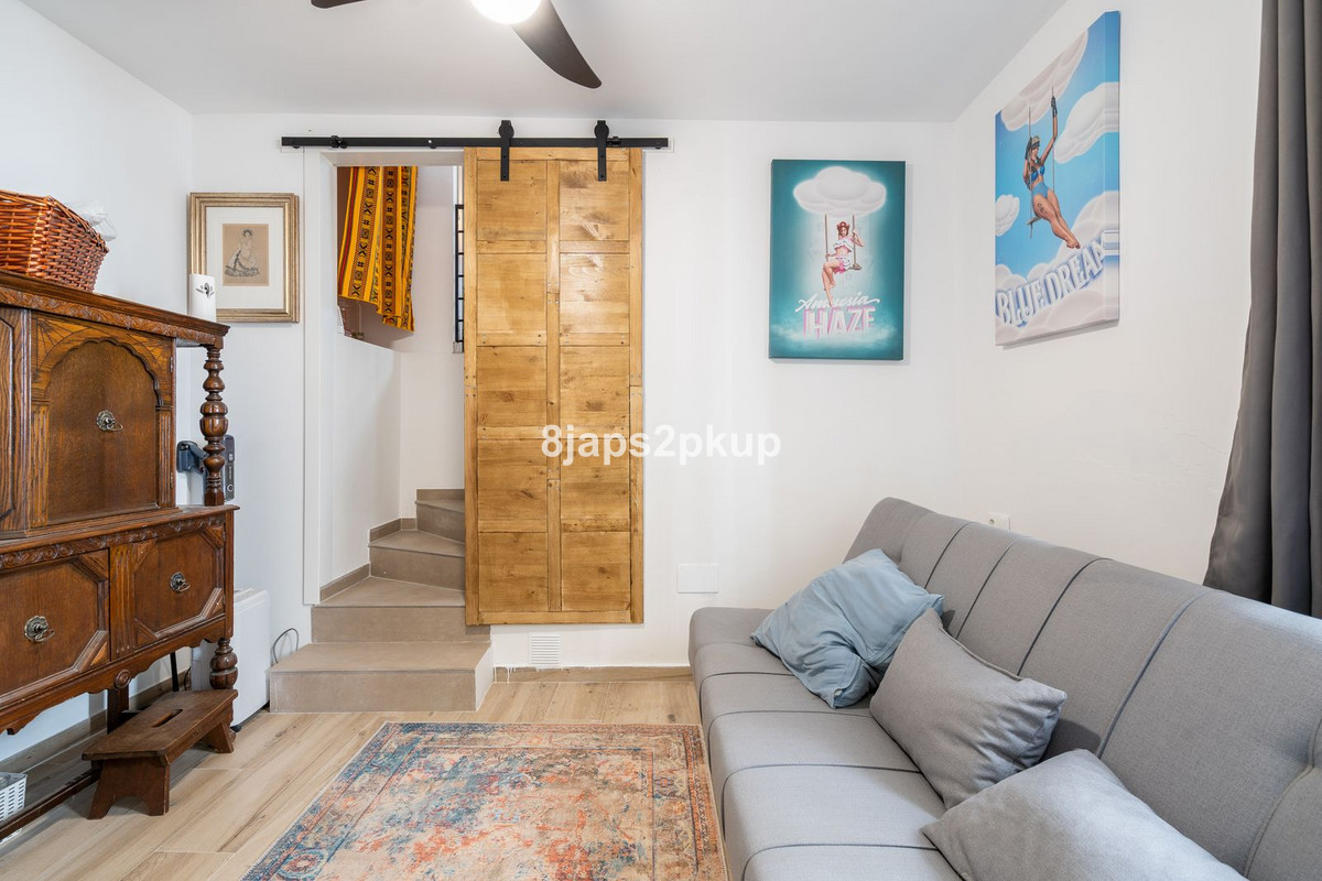 2 Bed Townhouse for sale in Estepona Costa Del Sol, Málaga, Spain