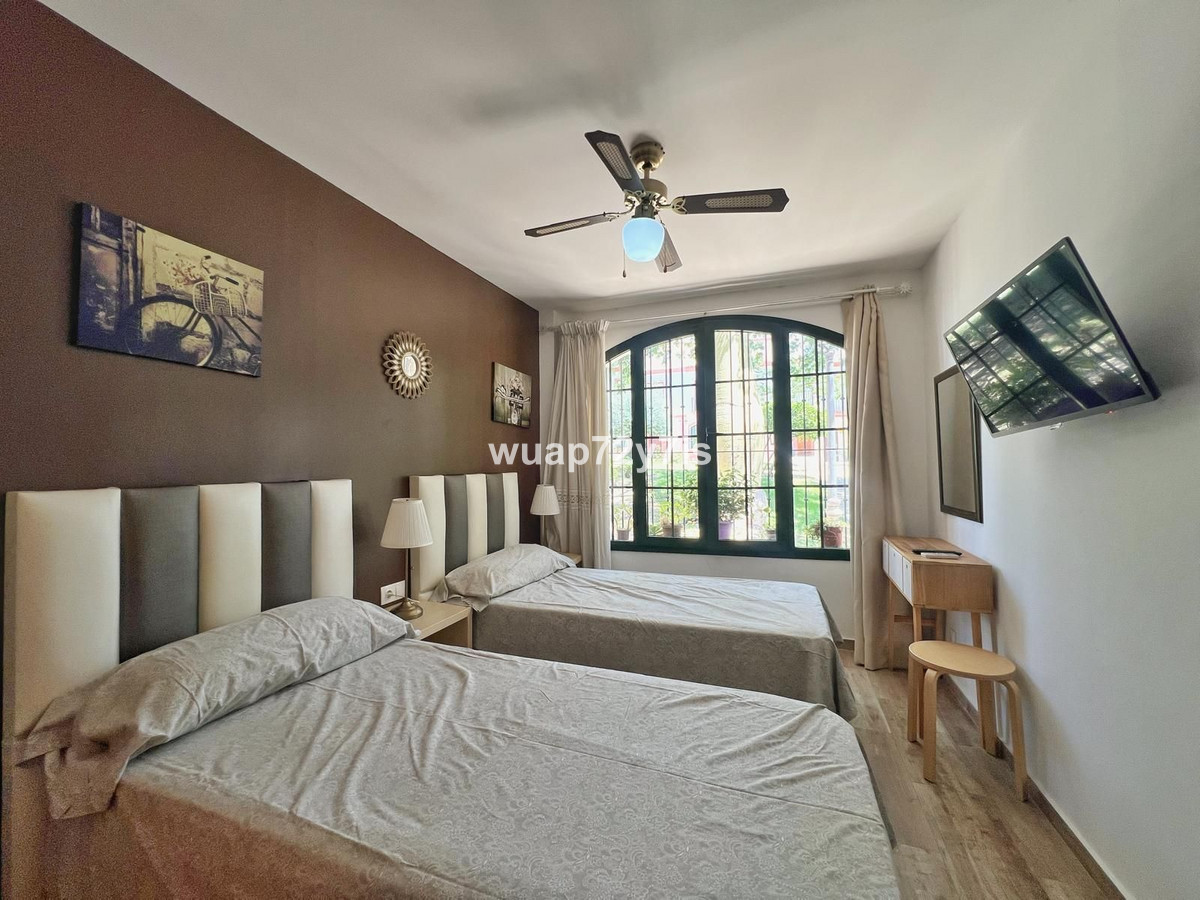 Se vende Hotel de 12 dormitorios en Costa Del Sol, Málaga, España