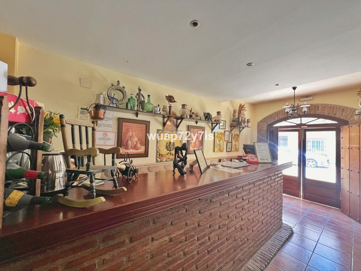 Se vende Hotel de 12 dormitorios en Costa Del Sol, Málaga, España