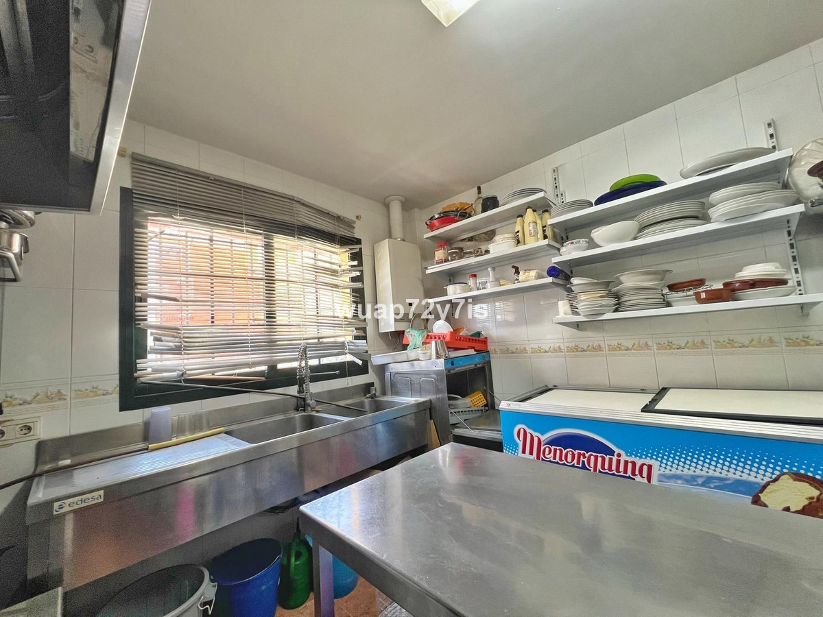 Se vende Hotel de 12 dormitorios en Costa Del Sol, Málaga, España