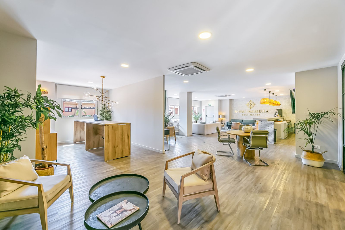 2 Bed Apartment for sale in Benahavís Costa Del Sol, Málaga, Spain