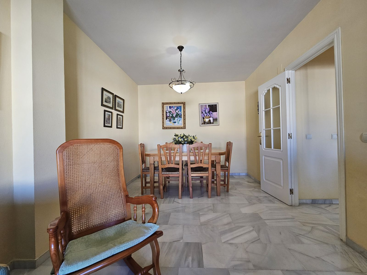 Se vende Apartamento Planta Media de 2 dormitorios en Costa Del Sol, Málaga, España