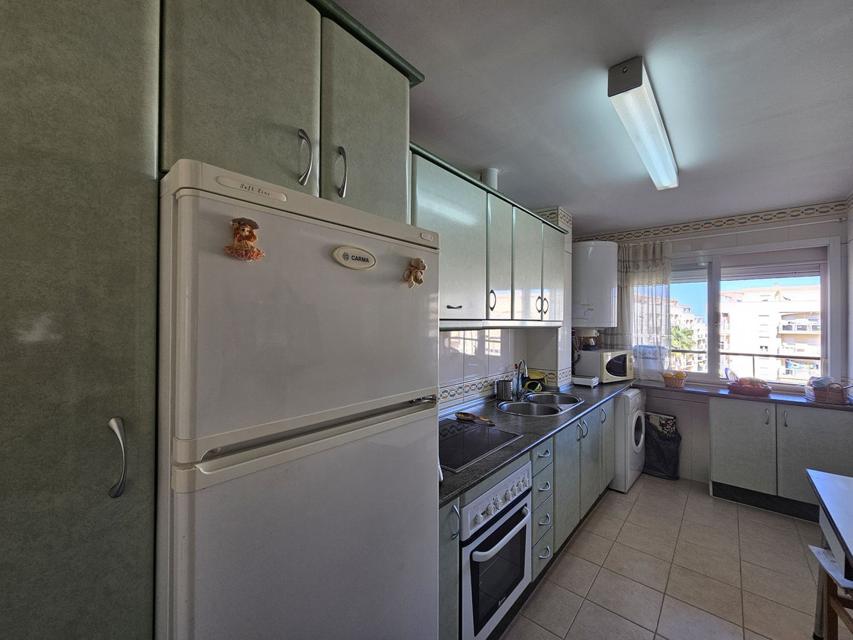 Se vende Apartamento Planta Media de 2 dormitorios en Costa Del Sol, Málaga, España