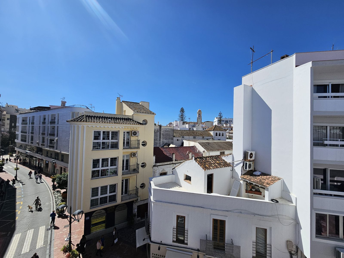 3 Bed Apartment for sale in Estepona Costa Del Sol, Málaga, Spain